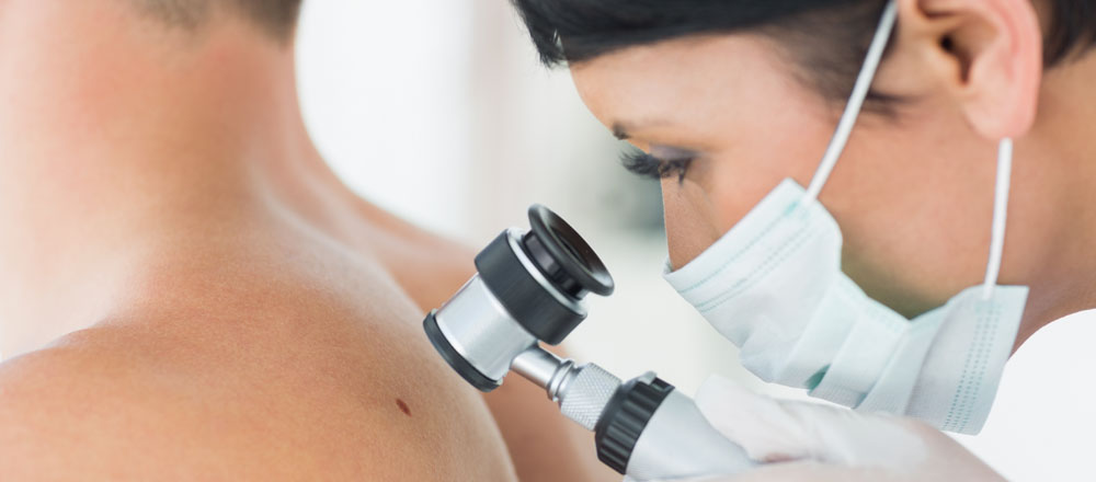 Why You Must Consider Visiting a Best Skin Specialist?