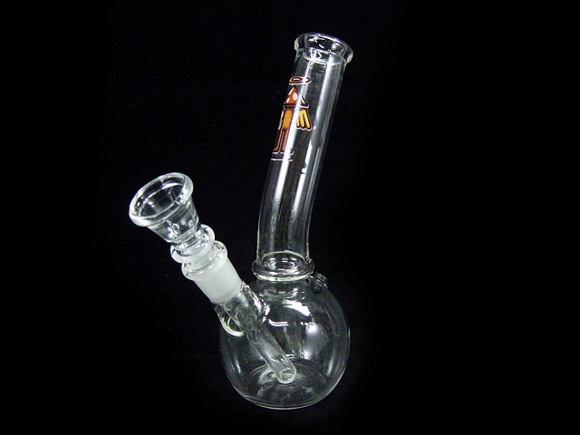 Purchasing Bongs and Water Pipe Online